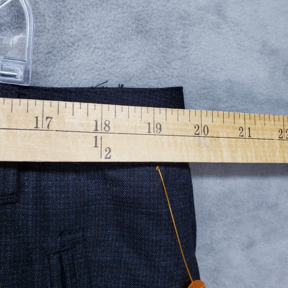 Worthington Straight Leg Pants Women 18 Black Gray Plaid Casual Business 38x31 - Picture 10 of 12